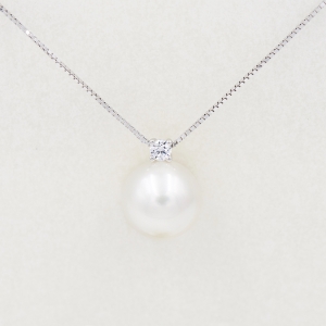 GIROCOLLO PERLA CON ZIRCONE GR  3.60